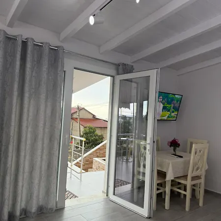 וילה Deon Vlorë